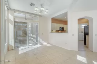 Photo #4: 6977292 Listing 