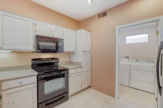 Photo #6: 6977292 Listing 