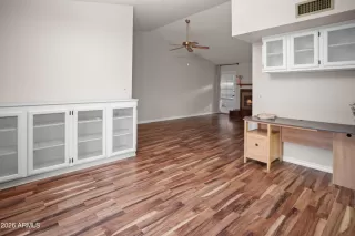 Photo #6: 6977329 Listing 