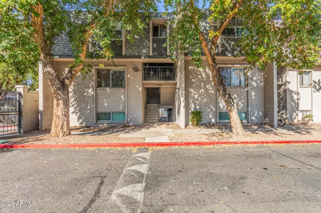 MLS: 6977344 Condo For Sale