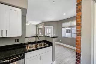 Photo #6: 6977459 Listing 