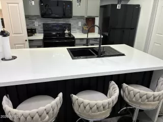 Photo #1: 6977460 Listing 