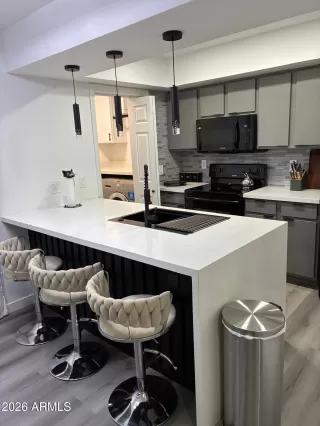 Photo #4: 6977460 Listing 