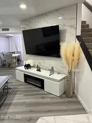 Photo #5: 6977460 Listing 