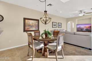 Photo #6: 6977488 Listing 