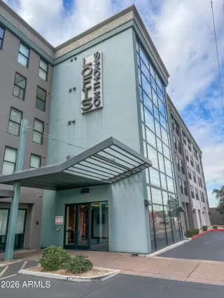 More Details about MLS # 6977527 : 535 W THOMAS ROAD 513#513