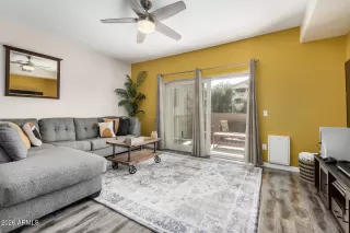 Photo #6: 6977584 Listing 