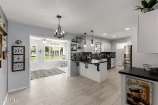 Photo #2: 6977590 Listing