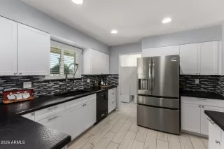 Photo #4: 6977590 Listing