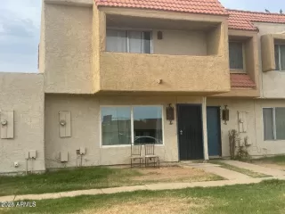 More Details about MLS # 6977691 : 4834 W ROSE LANE