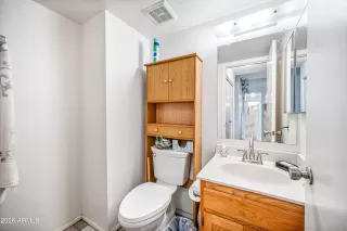 Photo #6: 6977699 Listing 