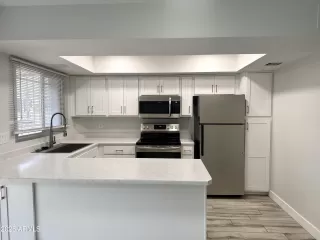 Photo #2: 6977707 Listing