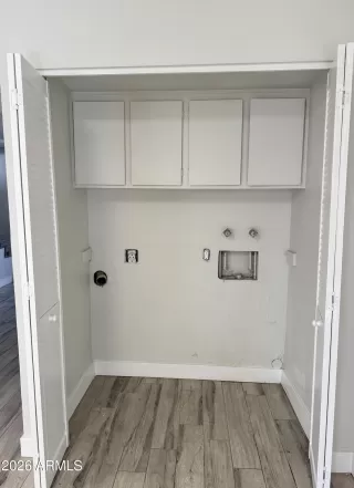 Photo #4: 6977707 Listing