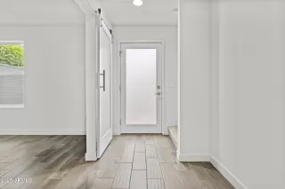 Photo #4: 6977720 Listing 