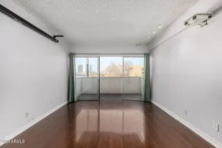 Photo #5: 6977722 Listing 