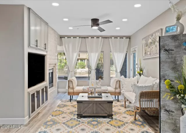 MLS: 6977878 Condo For Sale