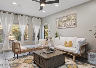 Photo #1: 6977878 Listing 