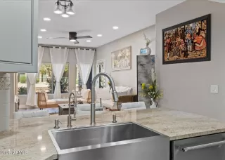 Photo #3: 6977878 Listing 