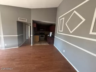 Photo #5: 6977932 Listing 