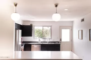 Photo #4: 6977947 Listing