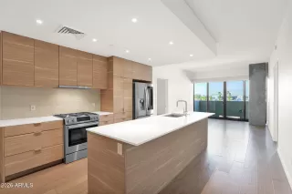 Photo #3: 6977969 Listing 