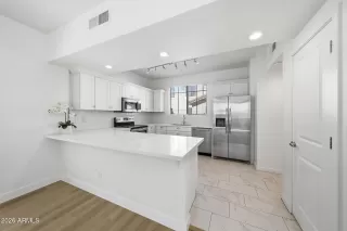 Photo #1: 6978022 Listing 