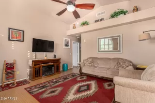 Photo #1: 6978101 Listing 