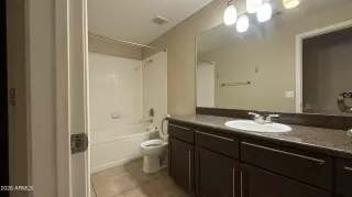 Photo #5: 6978119 Listing 