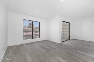 Photo #3: 6978150 Listing