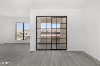 Photo #5: 6978150 Listing