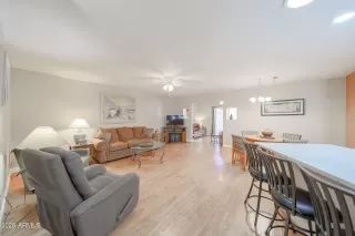 Photo #5: 6978415 Listing