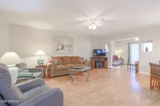 Photo #6: 6978415 Listing