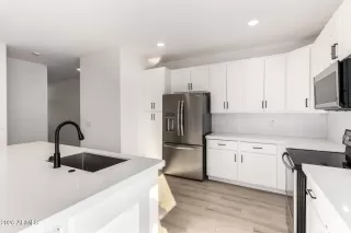 Photo #2: 6978534 Listing 