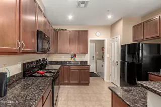 Photo #6: 6978689 Listing 