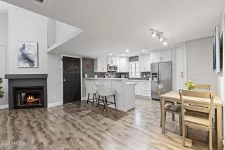 Photo #6: 6978713 Listing 