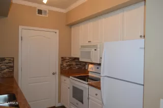 Photo #6: 6978736 Listing 