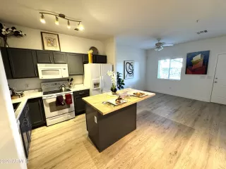 Photo #2: 6978804 Listing 