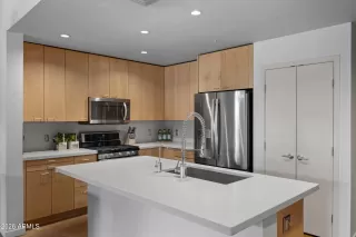 Photo #3: 6978812 Listing 