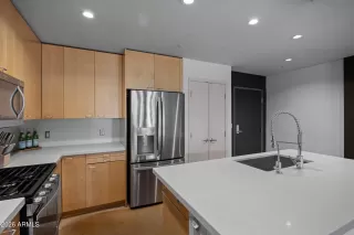 Photo #5: 6978812 Listing 