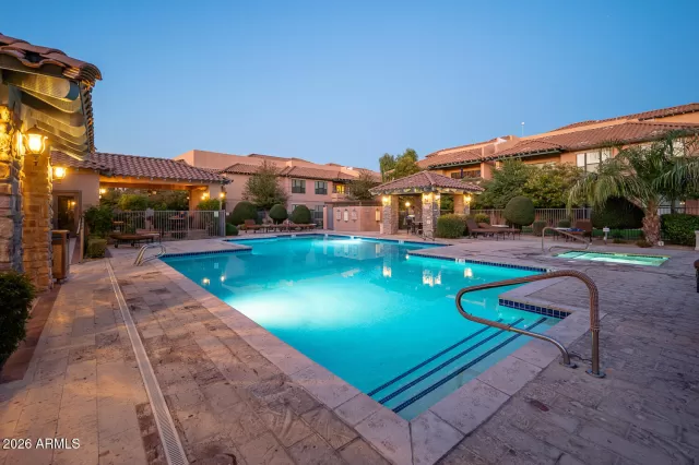 MLS: 6978824 Condo For Sale