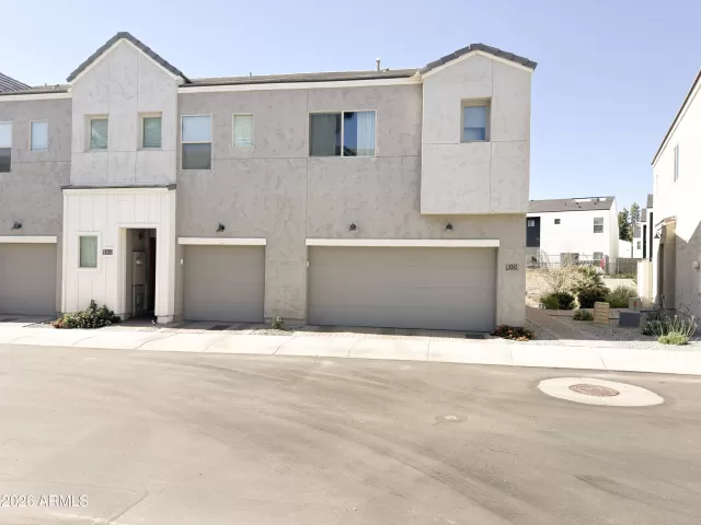 MLS: 6978867 Condo For Sale