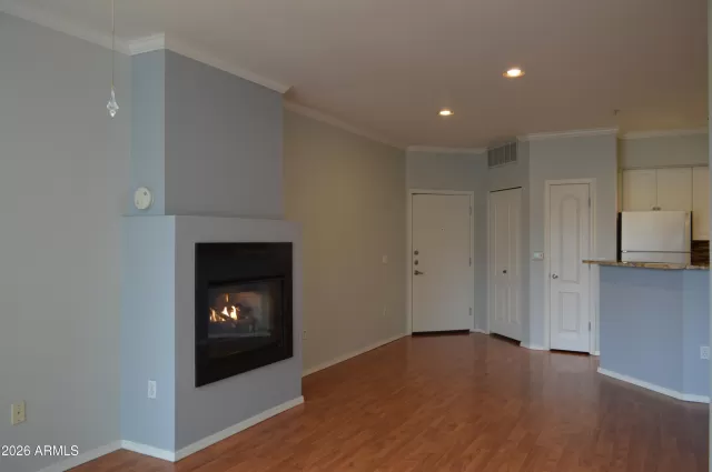 MLS: 6978893 Condo For Sale