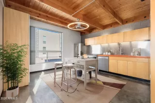 Photo #1: 6978916 Listing 