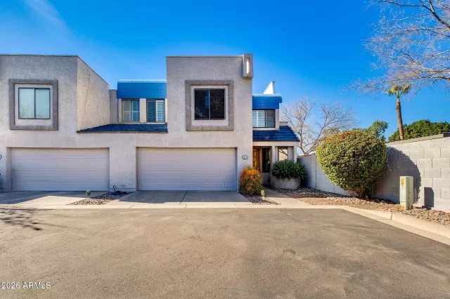 MLS: 6978971 Condo For Sale