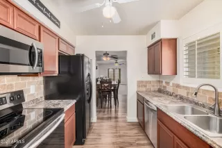 Photo #6: 6979003 Listing 