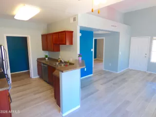 Photo #4: 6979178 Listing 