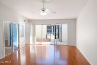 Photo #3: 6979249 Listing 