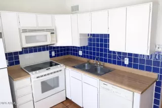 Photo #5: 6979249 Listing 