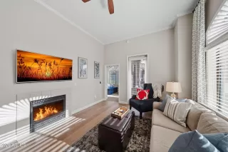 Photo #5: 6979297 Listing 