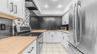 Photo #1: 6979392 Listing 